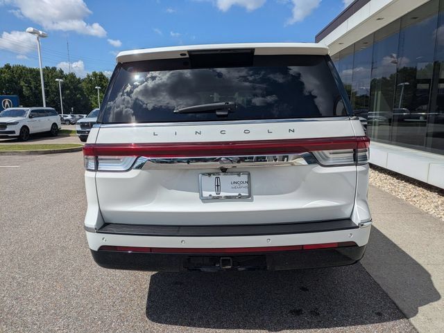 Certified 2023 Lincoln Navigator L Reserve AWD/4WD image 5