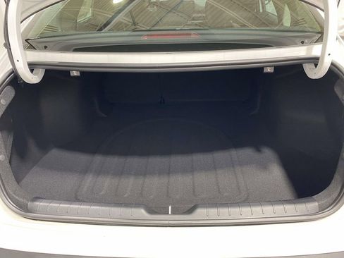 New 2026 Kia K4 FWD image 10