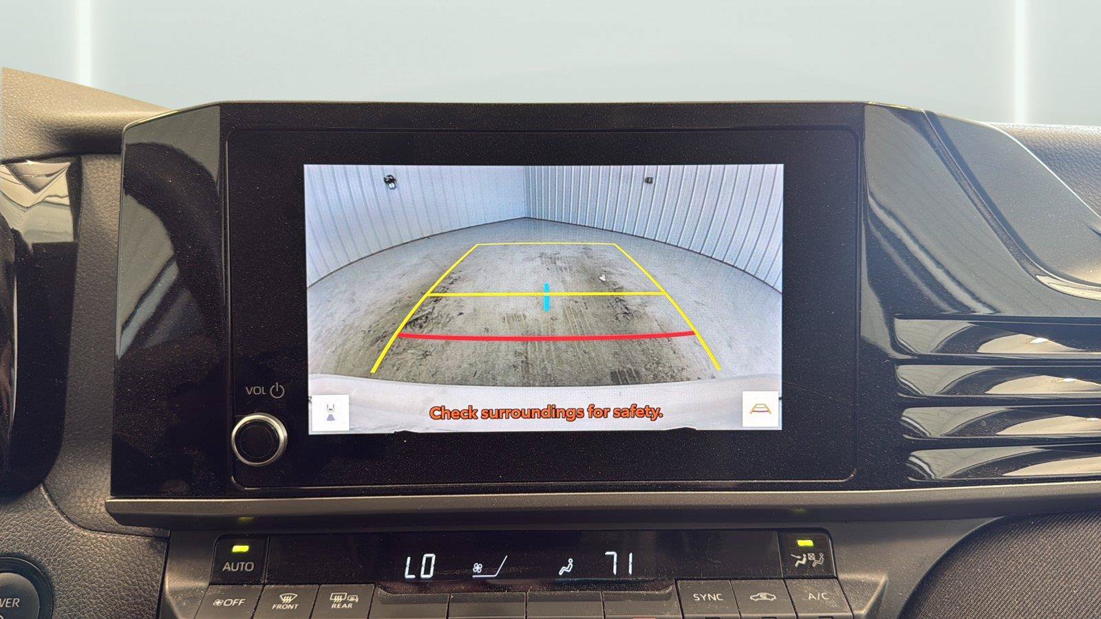 Used 2025 Toyota Camry LE FWD image 18