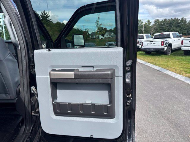 Used 2016 Ford F250 XLT w/ Snow Plow Prep Package AWD/4WD image 12