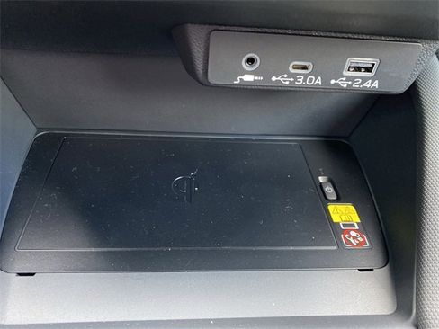 Certified 2025 Subaru Forester Limited w/ Popular Package image 25