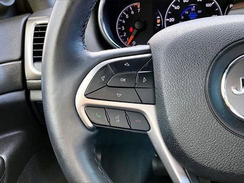 Certified 2018 Jeep Grand Cherokee Altitude image 27