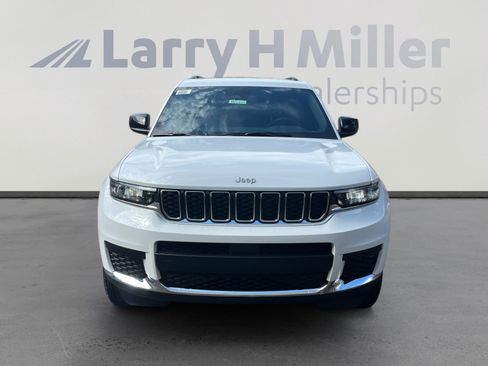 New 2026 Jeep Grand Cherokee L Laredo AWD/4WD image 8