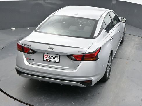 Used 2024 Nissan Altima 2.5 SV image 33