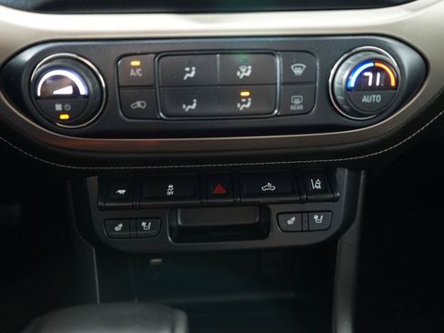 Used 2018 GMC Canyon Denali AWD/4WD image 18
