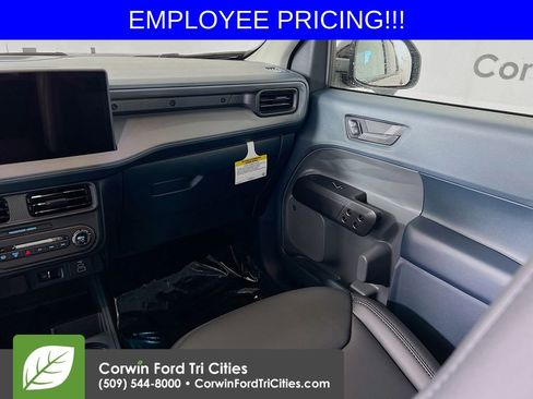 New 2026 Ford Maverick Lariat w/ Black Appearance Package AWD/4WD image 25
