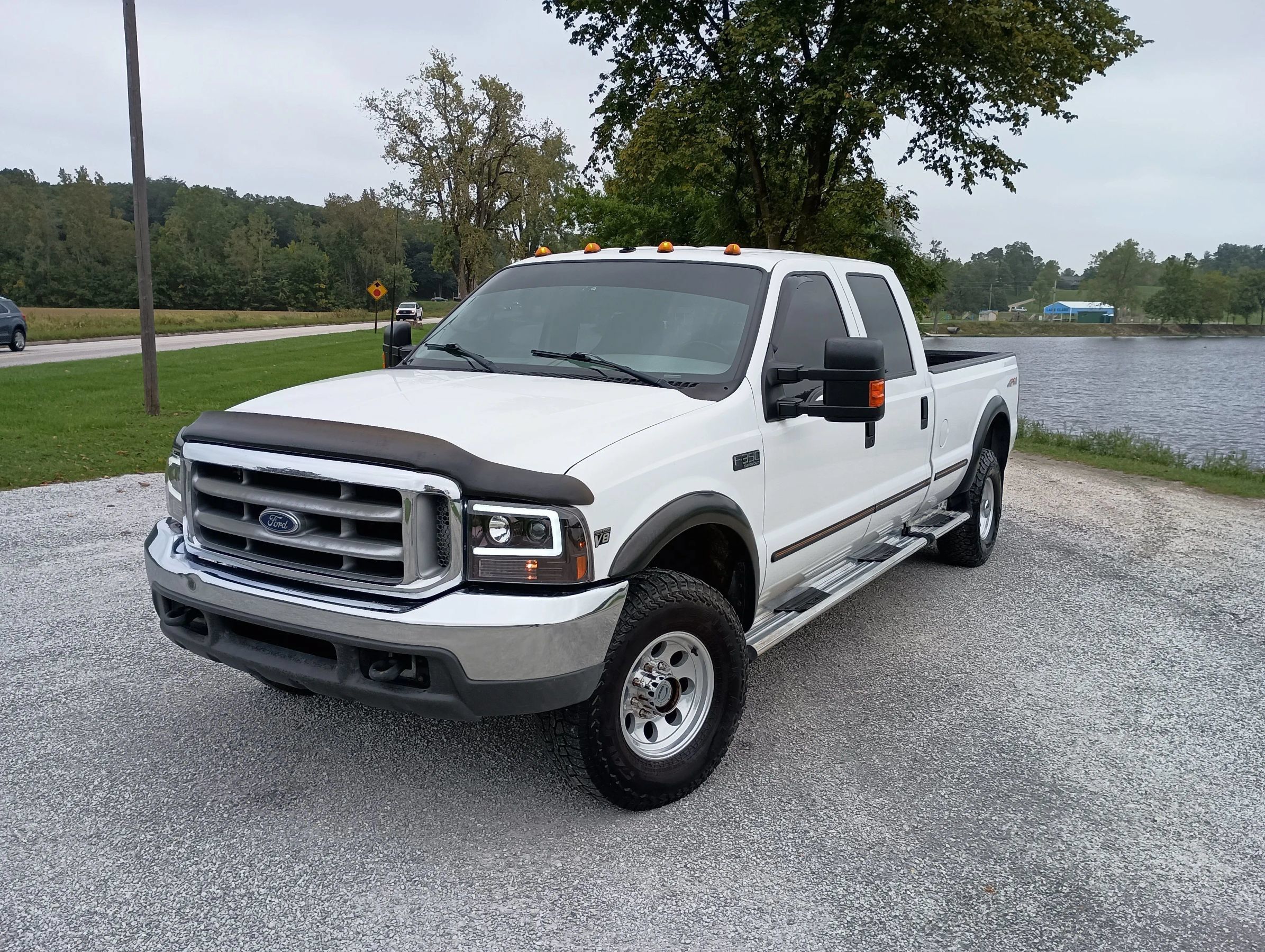 Used 1999 Ford F350 4x4 Crew Cab Super Duty image 1