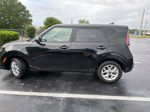 Used 2025 Kia Soul LX w/ LX Technology Package image 14