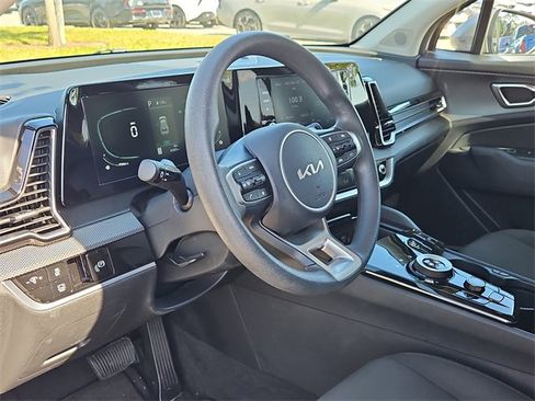 Certified 2023 Kia Sportage LX image 12