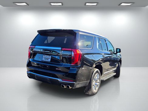 Certified 2025 GMC Yukon Denali image 4