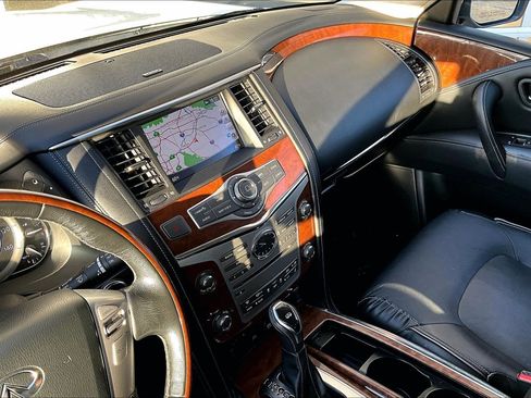 Used 2019 INFINITI QX80 Luxe w/ All-Season Package image 33