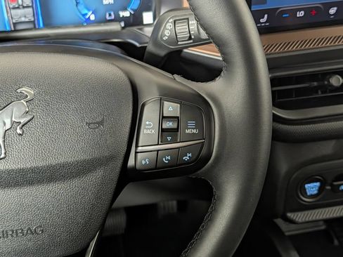 Certified 2025 Ford Bronco Sport Outer Banks w/ Outer Banks Tech Package+ AWD/4WD image 18