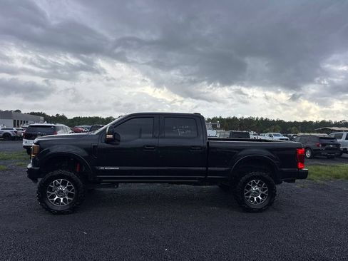 Used 2022 Ford F350 Lariat w/ Tremor Off-Road Package AWD/4WD image 2