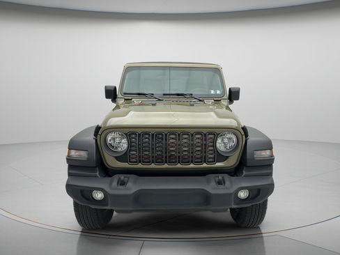 Used 2025 Jeep Wrangler Unlimited Sport AWD/4WD image 2