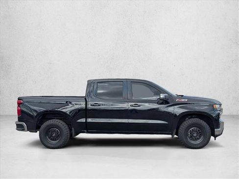 Used 2021 Chevrolet Silverado 1500 LT w/ Z71 Off-Road Package image 4