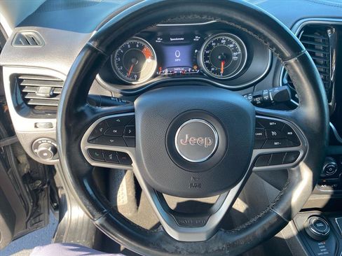 Used 2019 Jeep Cherokee Limited AWD/4WD image 10