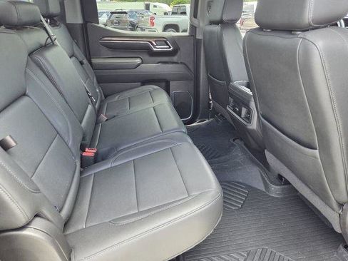 Used 2024 Chevrolet Silverado 1500 LT Trail Boss w/ Convenience Package II AWD/4WD image 14