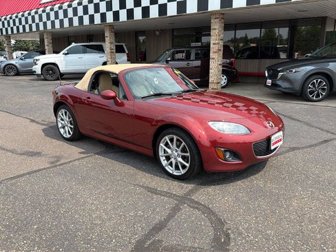 Used 2012 MAZDA MX-5 Miata Grand Touring w/ Premium Pkg RWD image 25