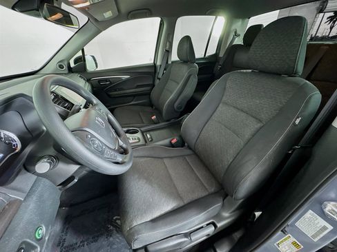 Used 2023 Honda Ridgeline Sport image 12