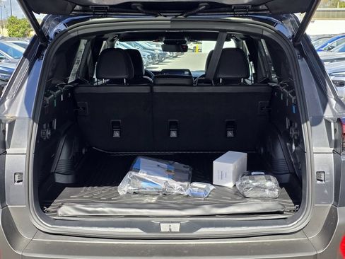 New 2026 Subaru Outback Limited AWD/4WD image 9