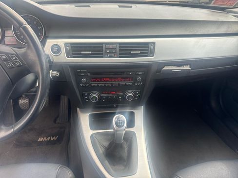 Used 2011 BMW 328i xDrive Sedan AWD/4WD image 10
