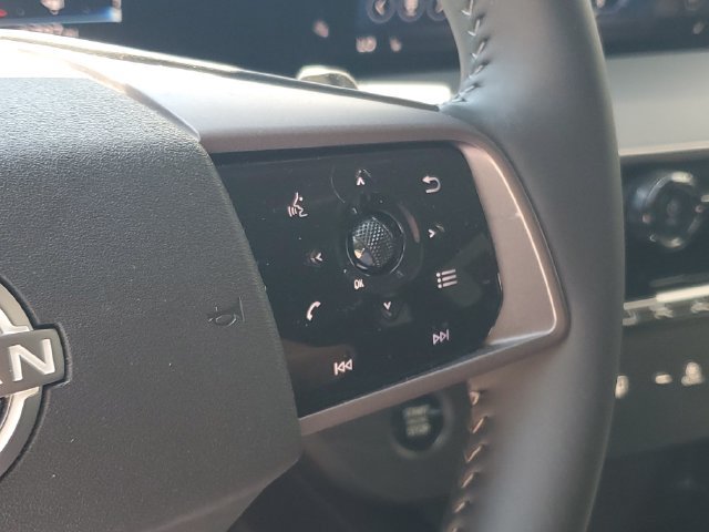 Certified 2025 Nissan Murano SV AWD/4WD image 19