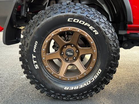 Used 2021 Ford Bronco Big Bend image 13