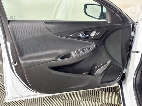 Used 2023 Chevrolet Malibu LT FWD image 10