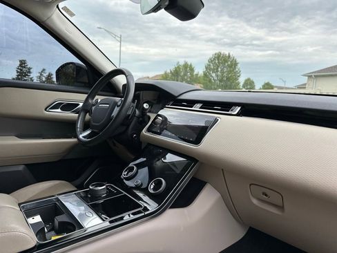 Used 2020 Land Rover Range Rover Velar S AWD/4WD image 24