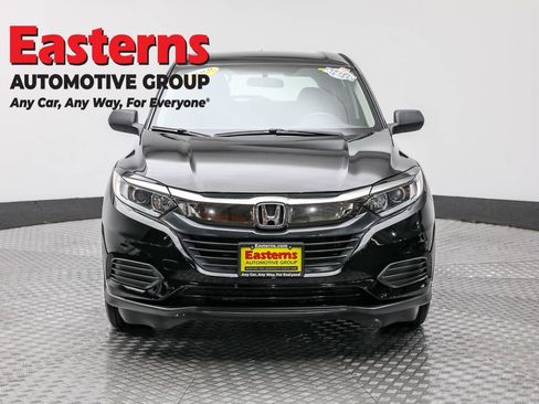 Used 2019 Honda HR-V LX image 2