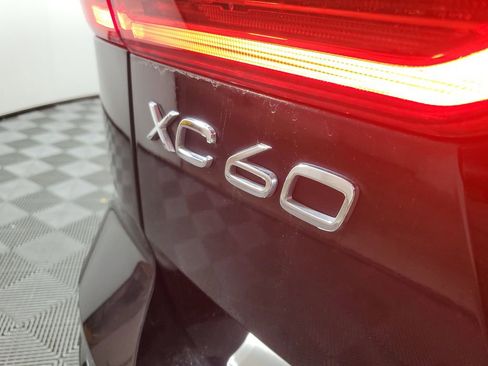 Certified 2023 Volvo XC60 B5 Plus w/ Protection Package Premier image 11