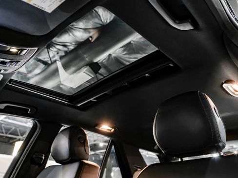 Used 2018 Mercedes-Benz GLE 350 w/ Premium 1 Package image 4