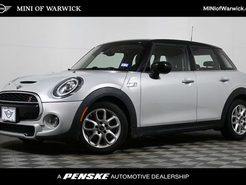 Used 2020 MINI Cooper S image 1