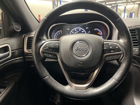 Used 2020 Jeep Grand Cherokee Limited RWD image 19