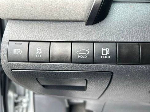 Used 2024 Toyota Camry SE FWD image 19