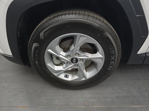 Used 2024 Hyundai Tucson SE AWD/4WD image 13