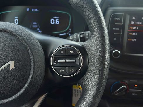 Used 2024 Kia Soul LX w/ Option Group 015 FWD image 12