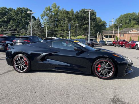 Certified 2024 Chevrolet Corvette Stingray Preferred Cpe w/ 2LT RWD image 2