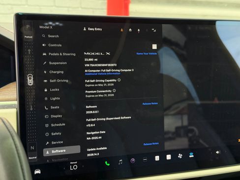 Used 2022 Tesla Model X AWD/4WD image 25