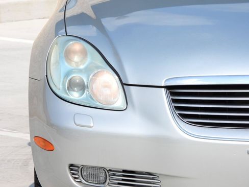 Used 2005 Lexus SC 430 Convertible RWD image 45