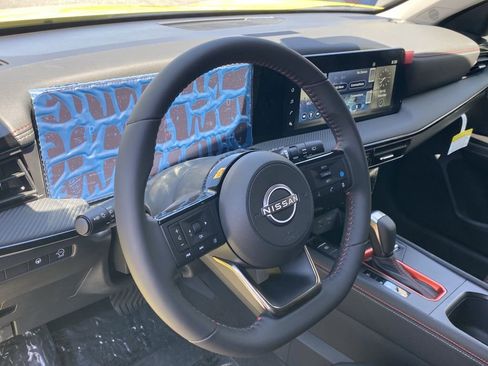 New 2025 Nissan Kicks SR image 13