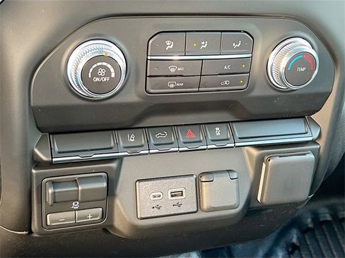 New 2026 GMC Sierra 2500 Pro w/ Convenience Package image 11