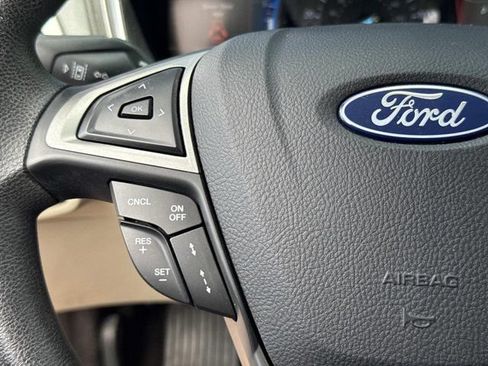 Used 2020 Ford Fusion SE FWD image 25