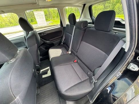 Used 2015 Subaru Forester 2.5i Premium w/ All-Weather Package image 12