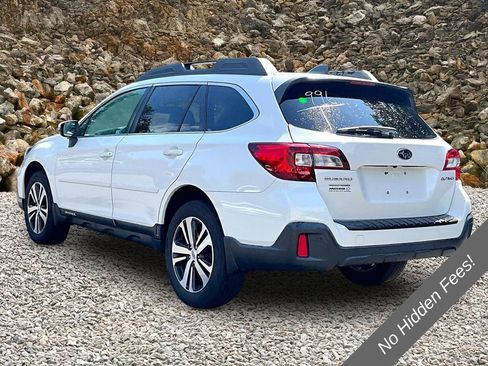 Used 2018 Subaru Outback 2.5i Limited AWD/4WD image 9