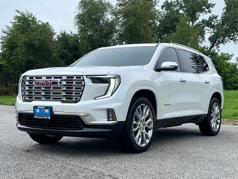 Used 2025 GMC Acadia Denali w/ Super Cruise Package AWD/4WD image 3