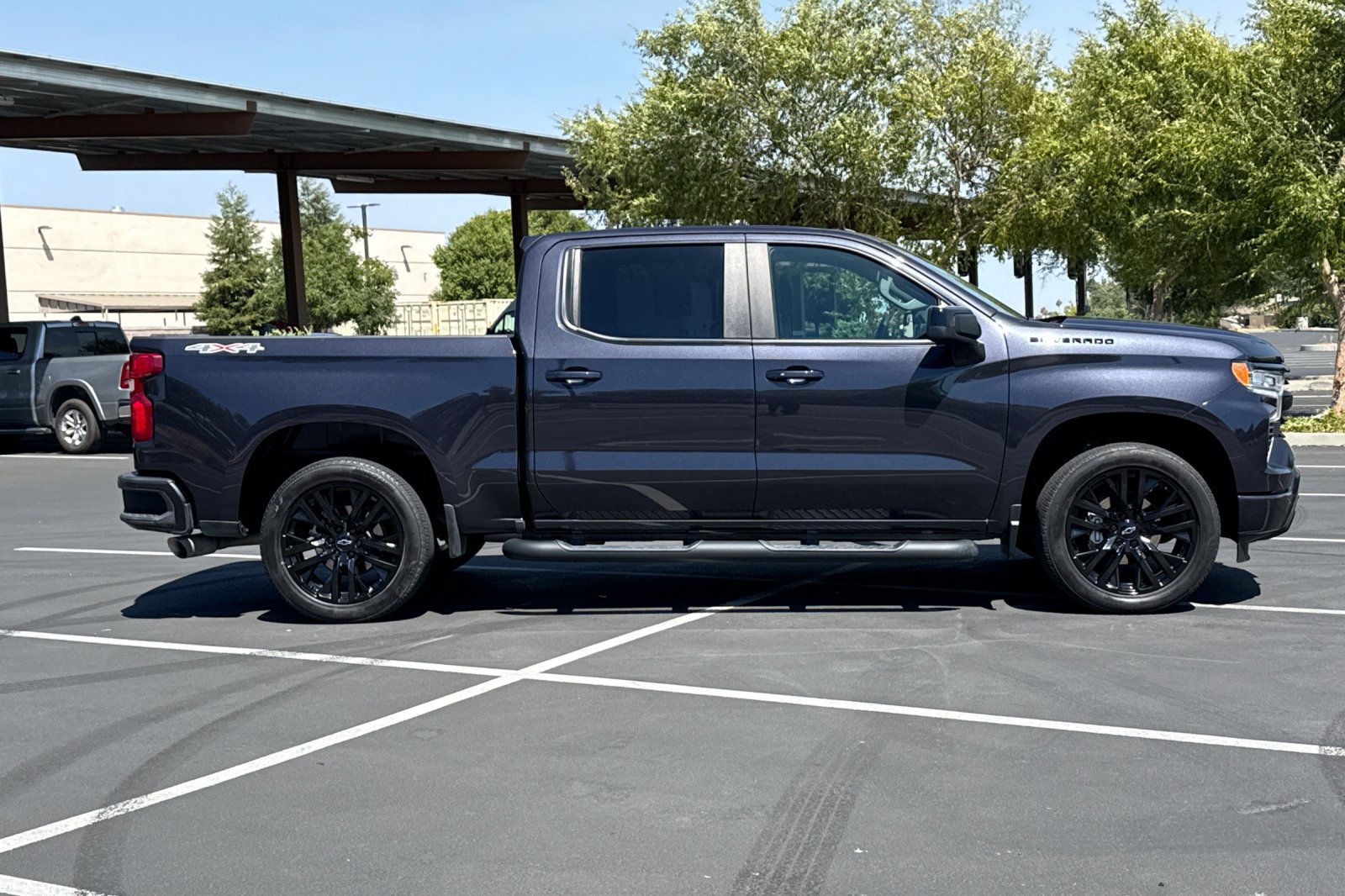 Used 2023 Chevrolet Silverado 1500 RST w/ Convenience Package II AWD/4WD image 10