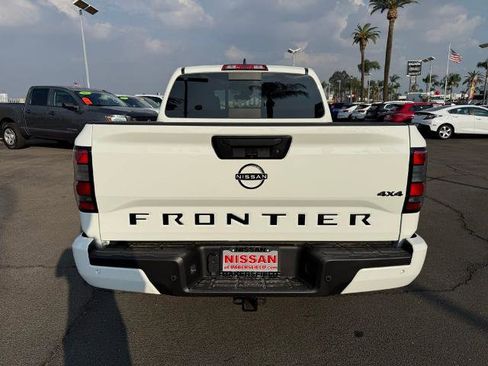 New 2026 Nissan Frontier SV w/ Tow Package image 5