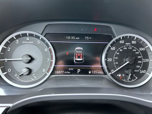 Used 2025 INFINITI QX60 Pure AWD/4WD image 14