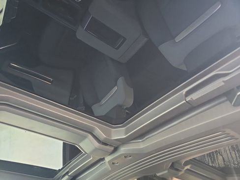 Used 2025 GMC Hummer EV 2X AWD/4WD image 31